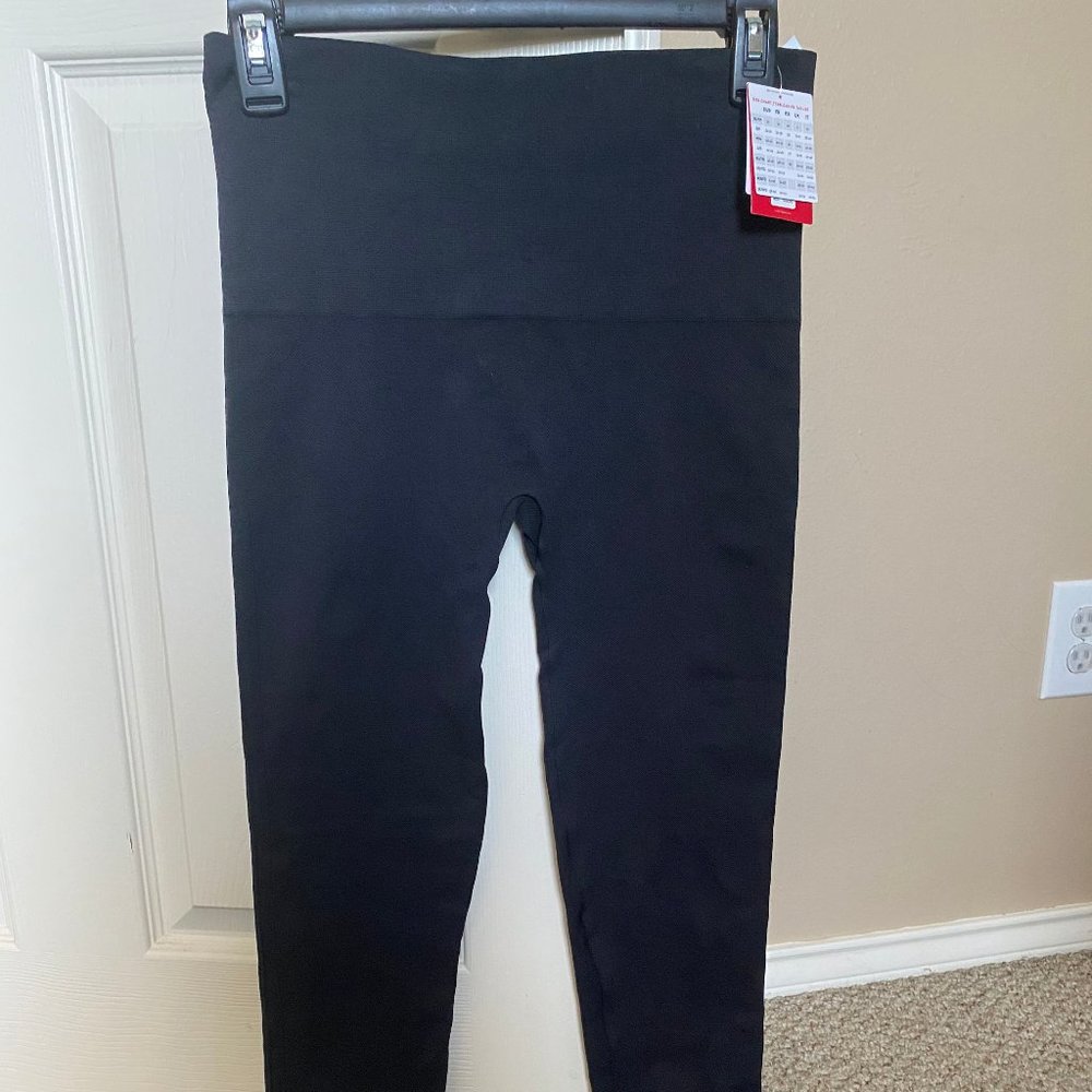 Spanx Black Look at Me Now Leggings sz Large